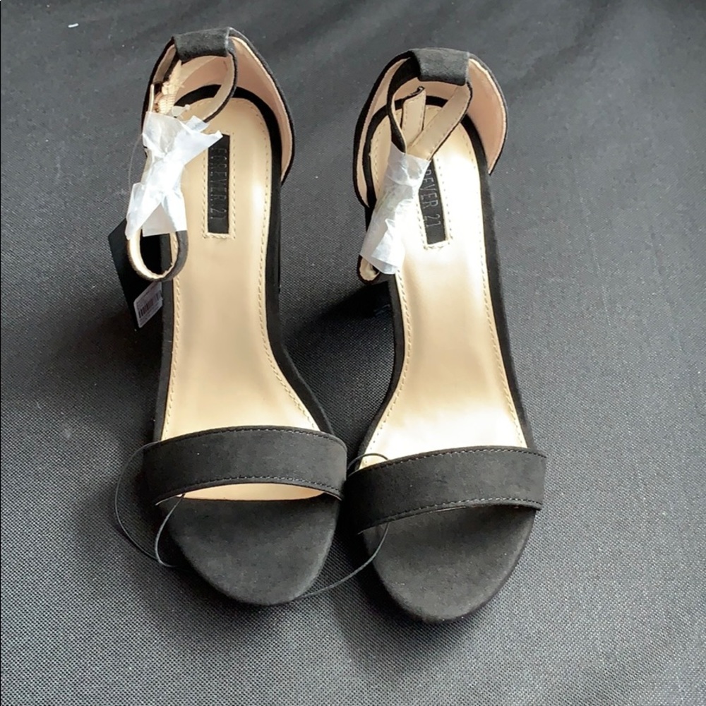 💚 Strappy Heel 💚